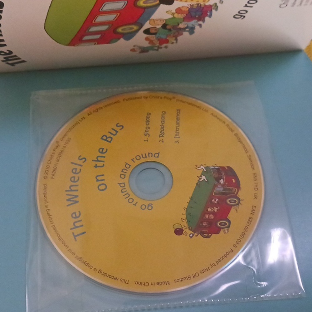 Classic Children's Books CD Included - Picture 9 of 10